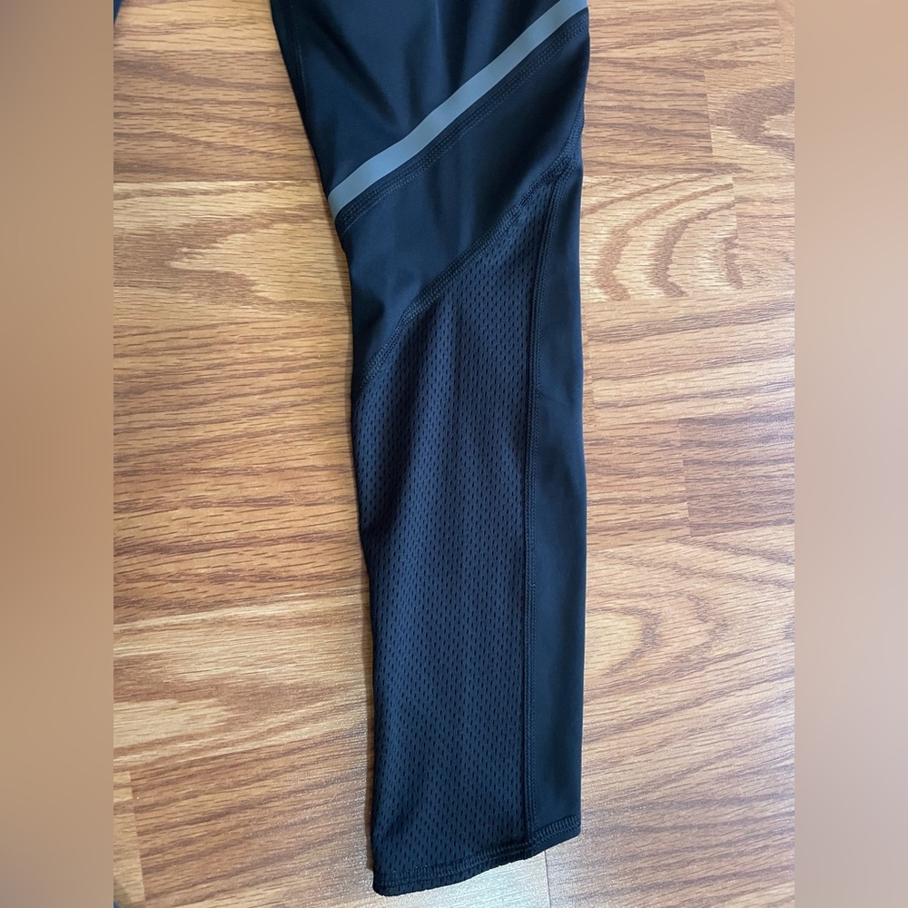 BNWT Women’s ADIDAS Workout Pants Size XS - Picture 9 of 12